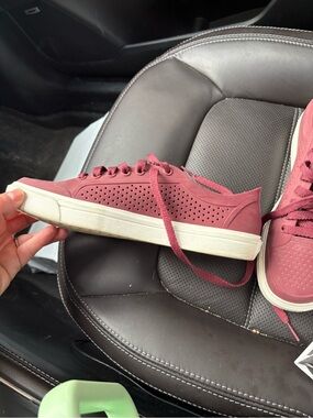 CROCS Women's Maroon Lace-Up Perforated Sneakers with White Sole